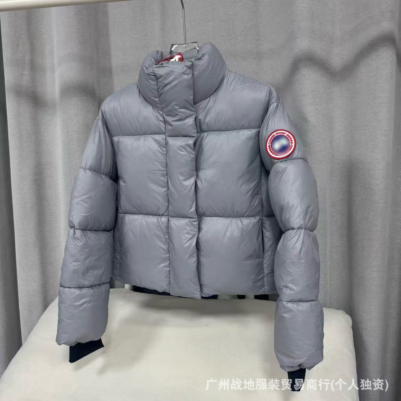 女士短款肯豆灰色