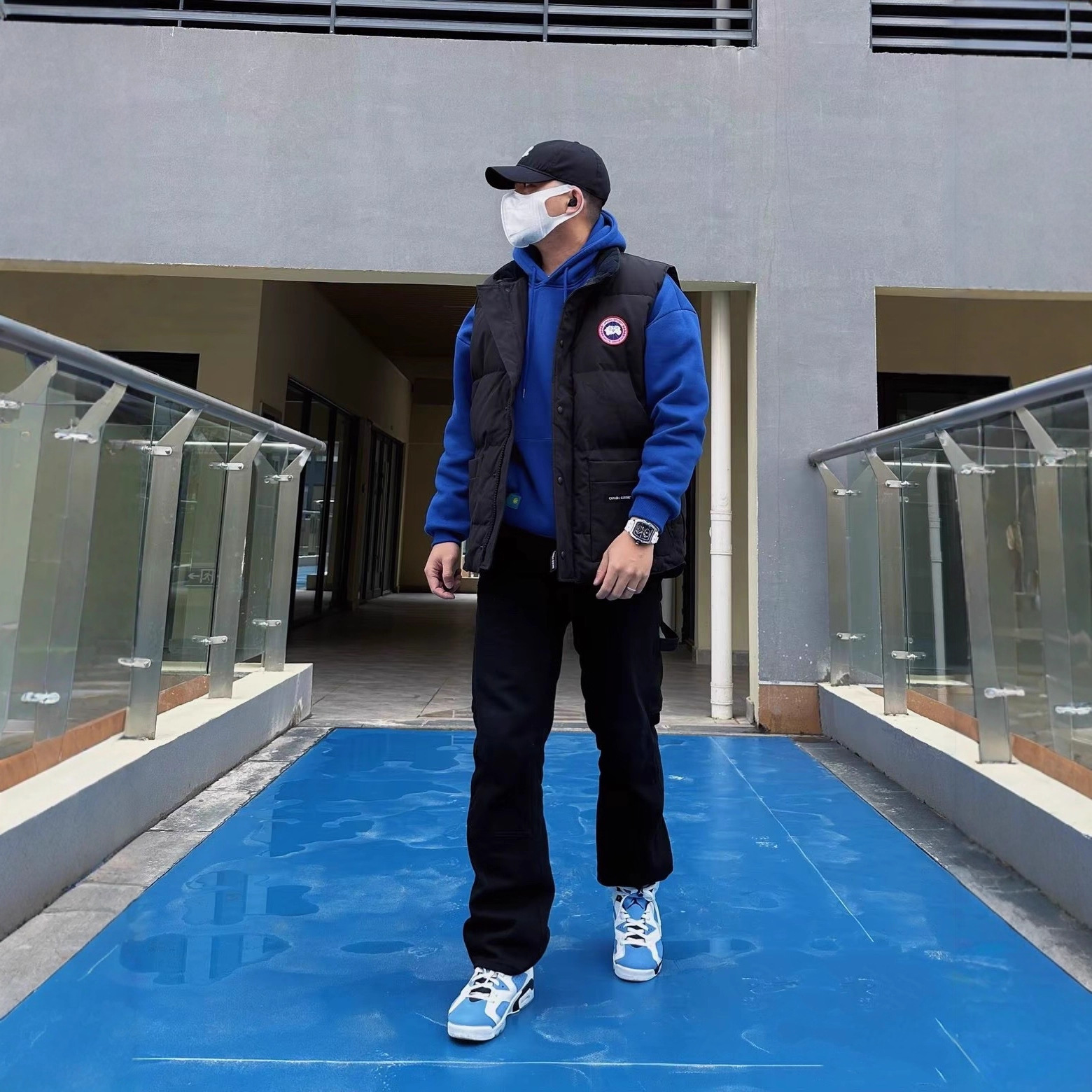 高版大鹅羽绒服男女外套白鸭绒保暖坎肩08远征情侣款无袖马甲 2