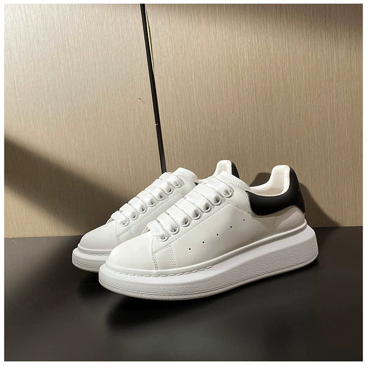 麦昆小白鞋男女真皮春夏高版本新款厚底增高休闲百搭板鞋