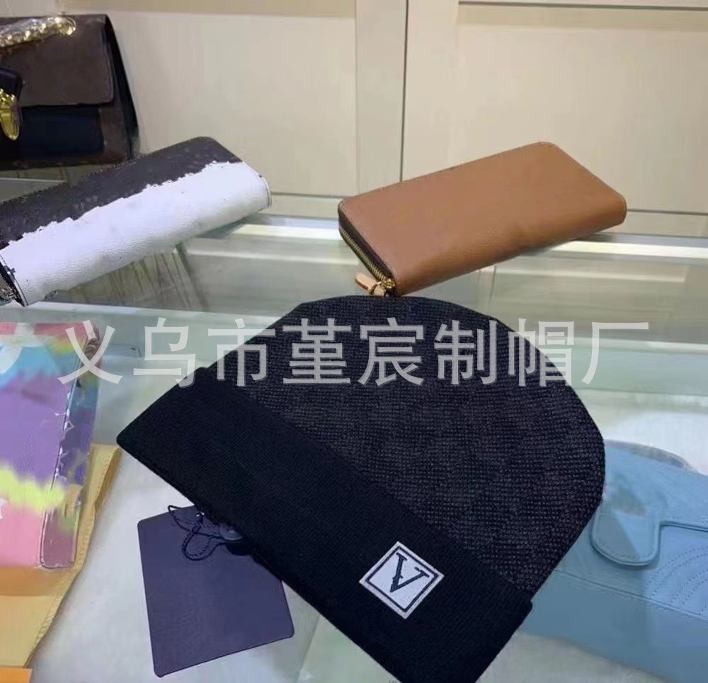 跨境外贸秋冬款L家卷边毛线帽女网红百搭冷帽保暖满印花针织帽男 16