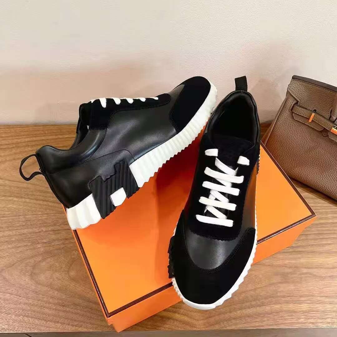 黑皮面【白鞋带】