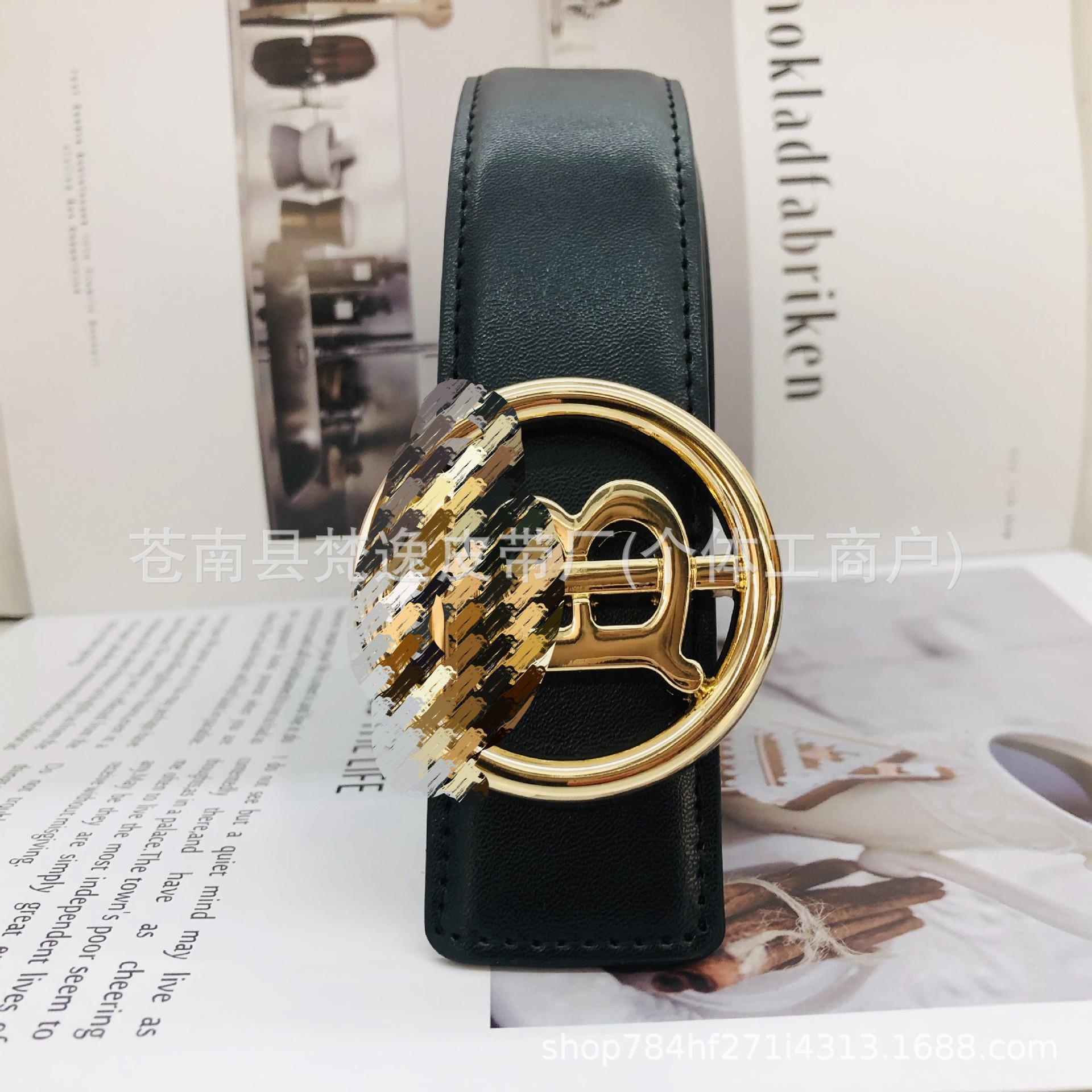 圆TB黑平纹+金扣