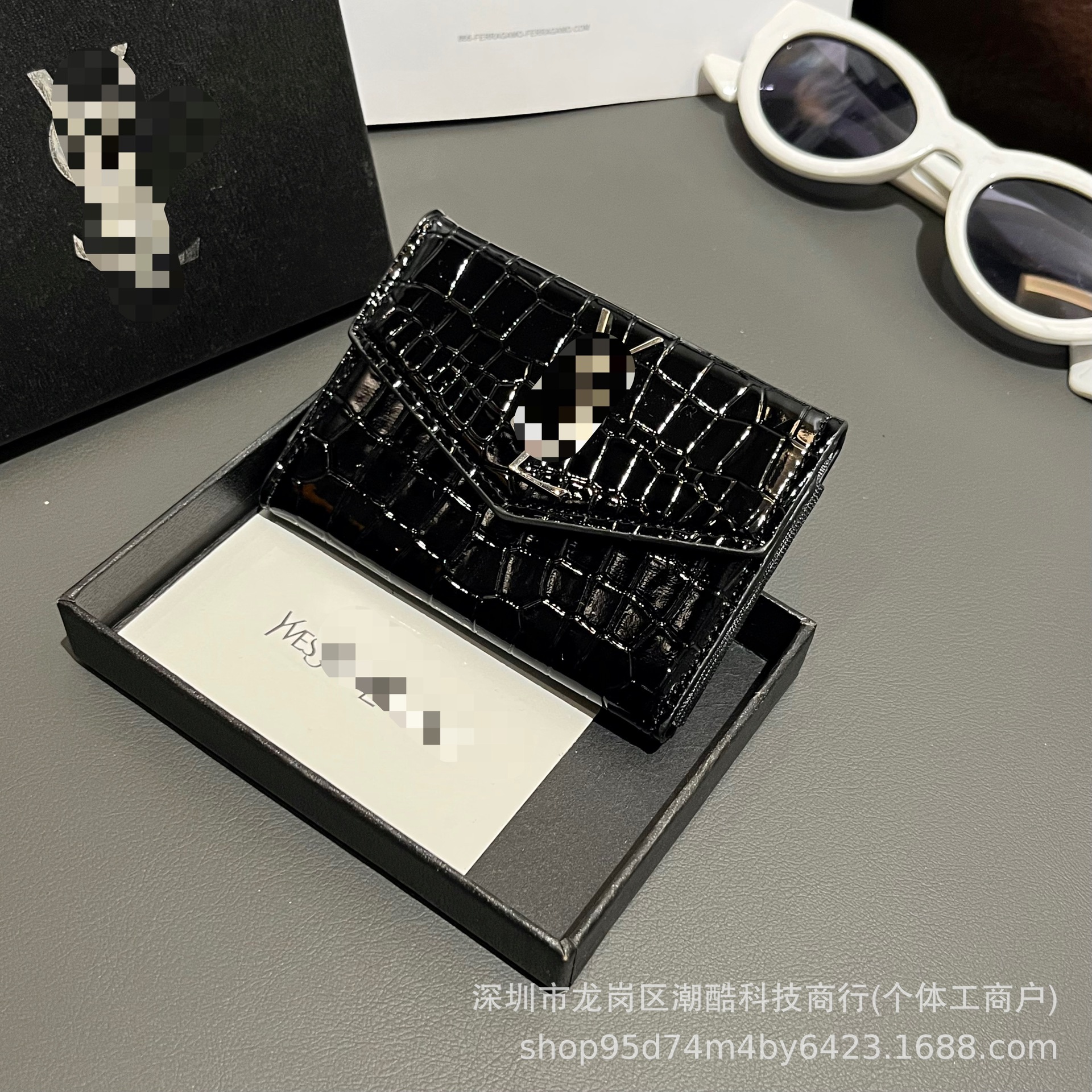 鳄鱼风琴包银标YS