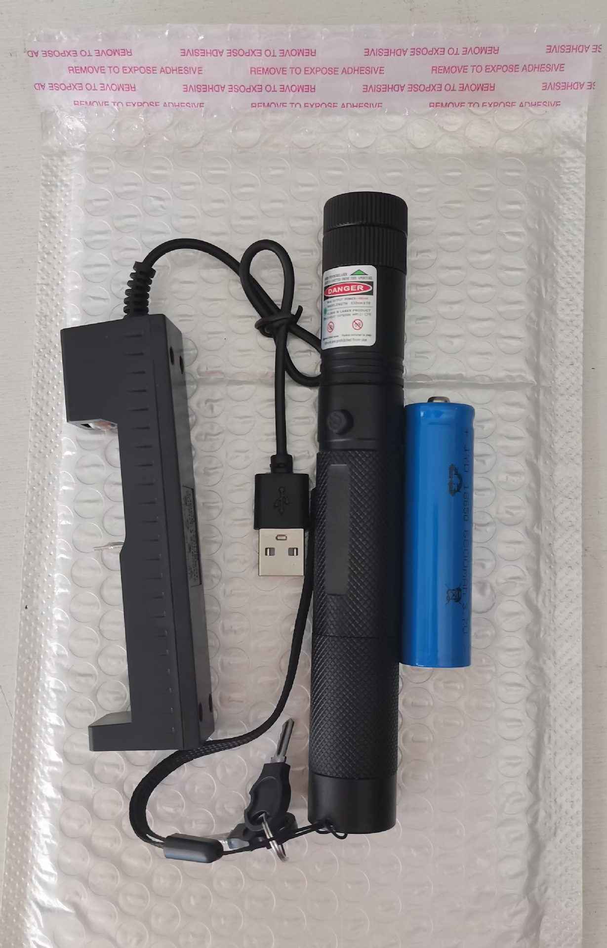 301黑杆绿光（满天星）裸笔1电1充气泡袋装（塑胶款）