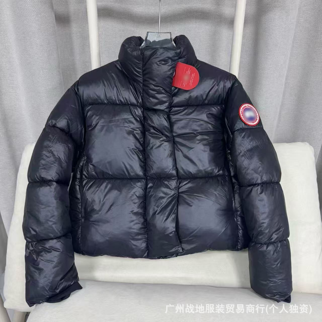 女士短款肯豆黑色