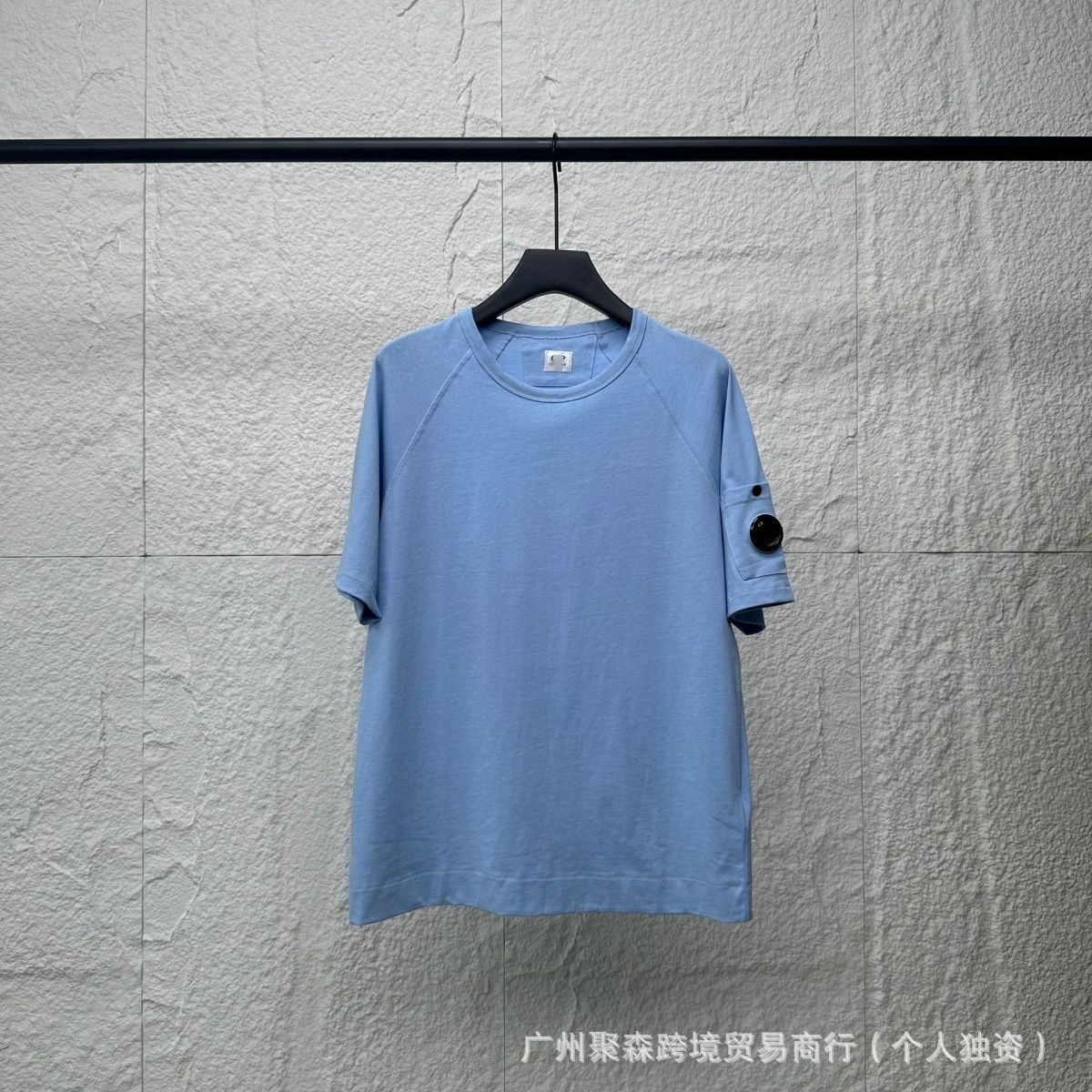 天蓝色短袖刺绣标