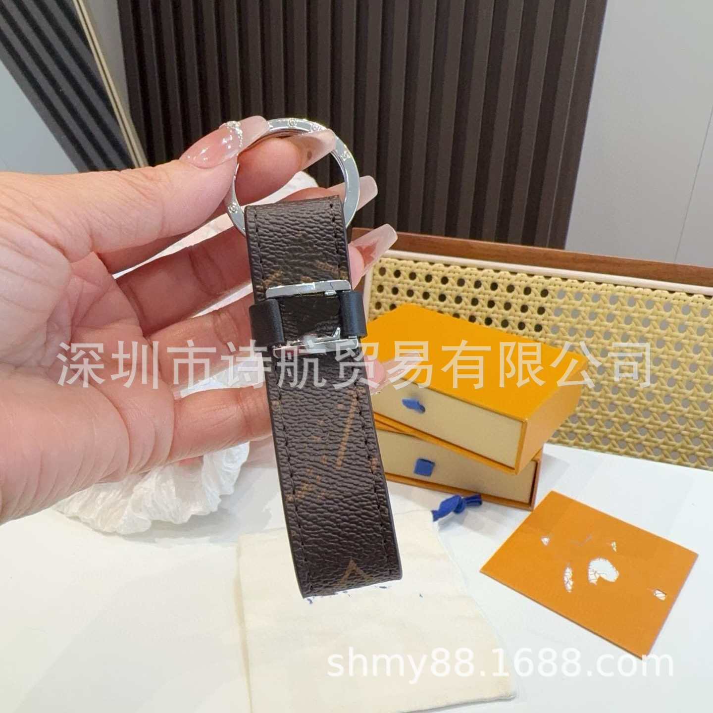 外贸爆款钥匙扣挂件欧美流行时尚老花挂饰钥匙链包汽车配饰新款 5