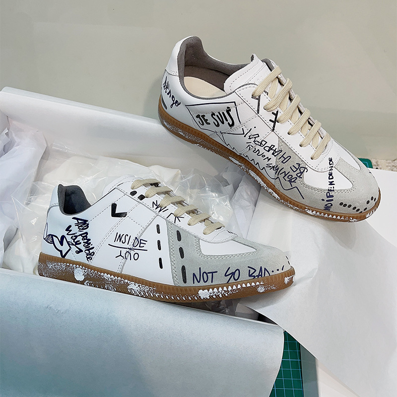 白色涂鸦字母打印