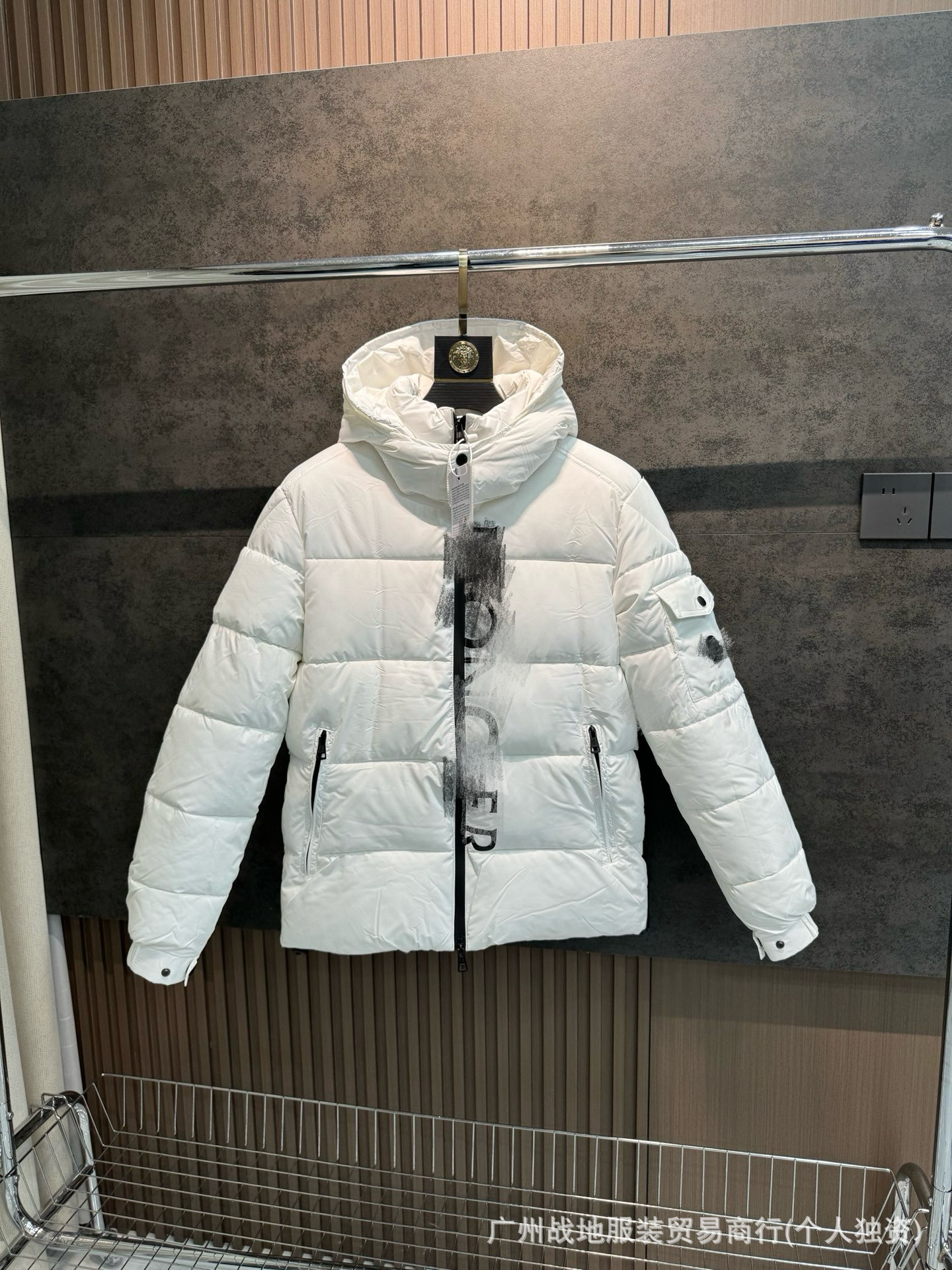 跨境高版本外贸M玛雅黑色经典羽绒服白鸭绒舒适保暖防寒连帽外套 8