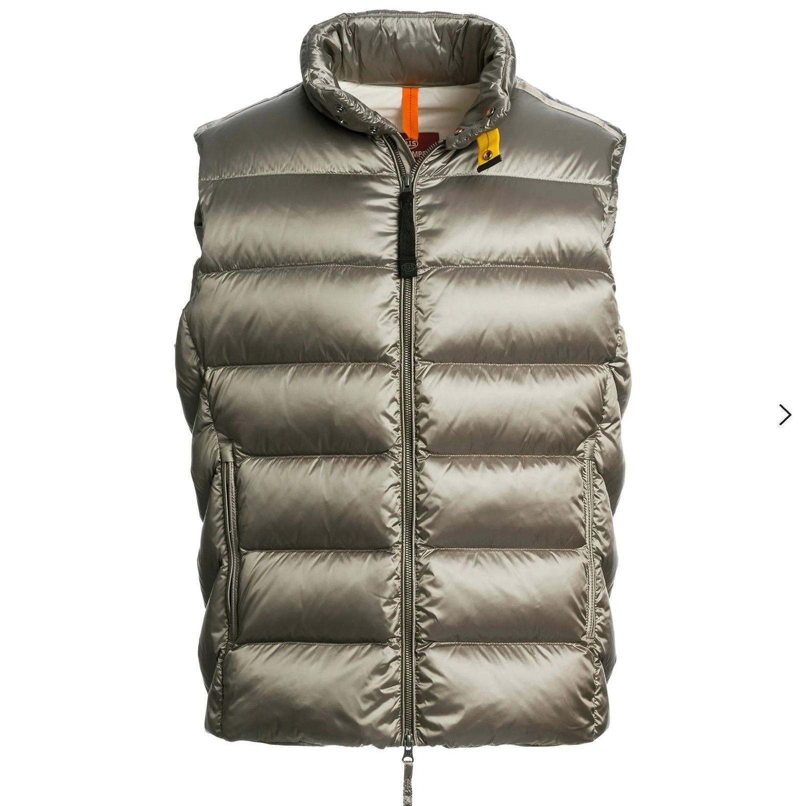 卡其色羽绒马甲