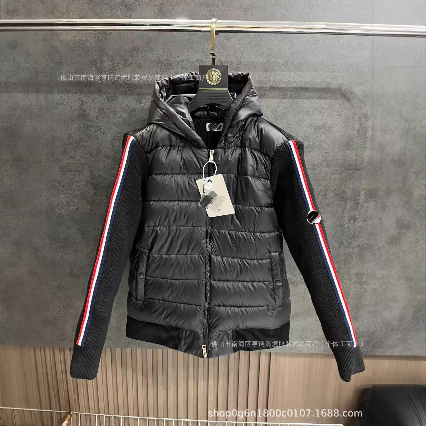 彩条袖针织黑色